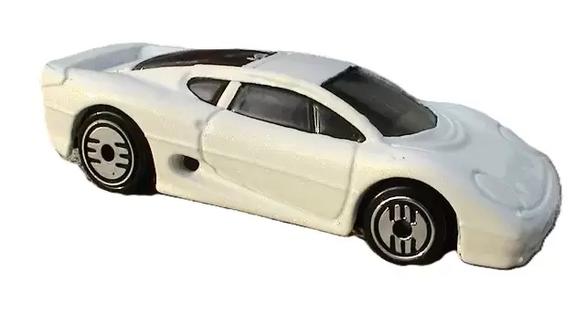 Jaguar XJ220