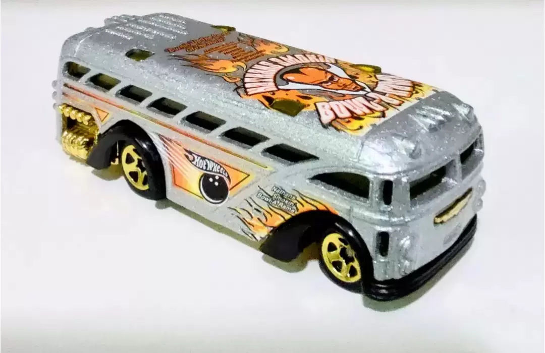 Surfin School Bus