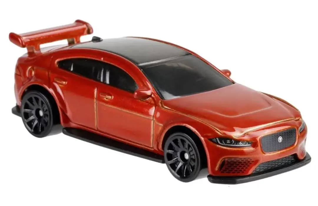 Jaguar XE SV Project 8