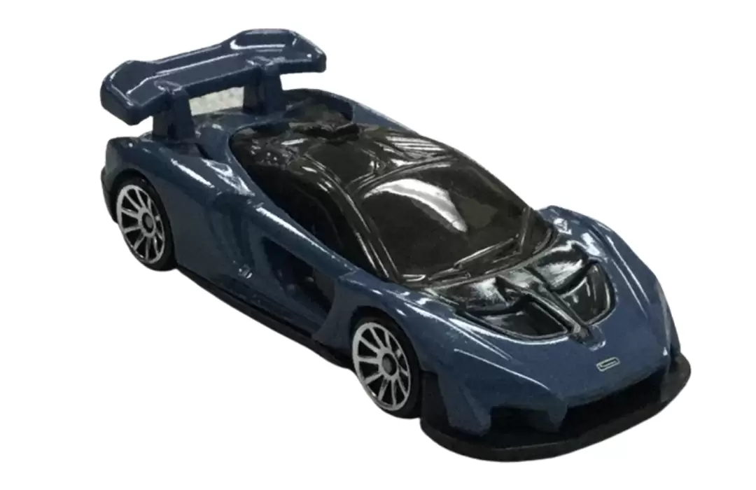 McLaren Senna
