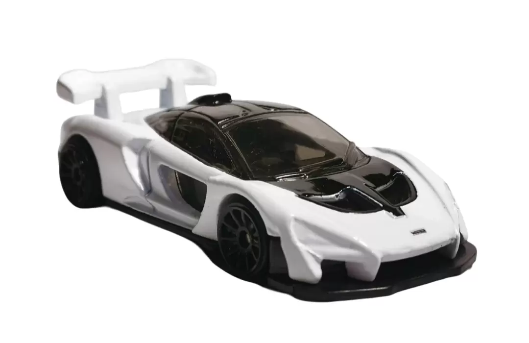 McLaren Senna