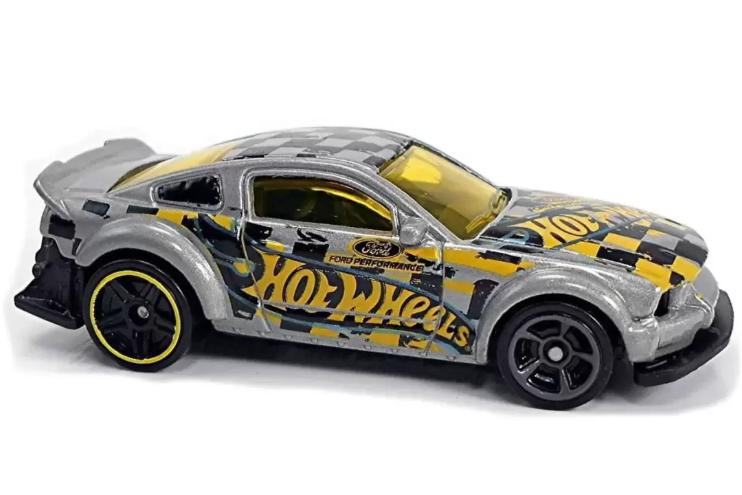 2005 Ford Mustang