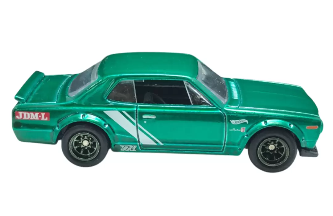 Nissan Skyline H/T 2000GT-X (STH)