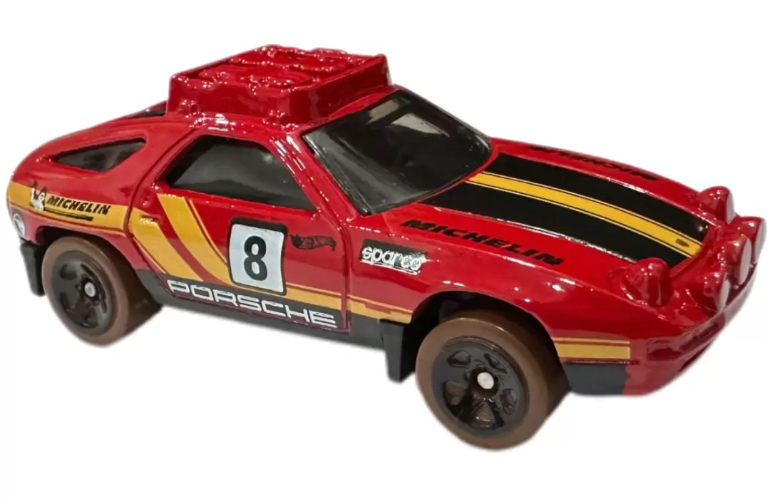 Porsche 928S Safari