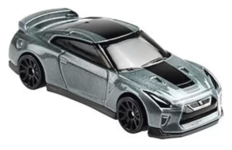 17 Nissan GT-R (R35)