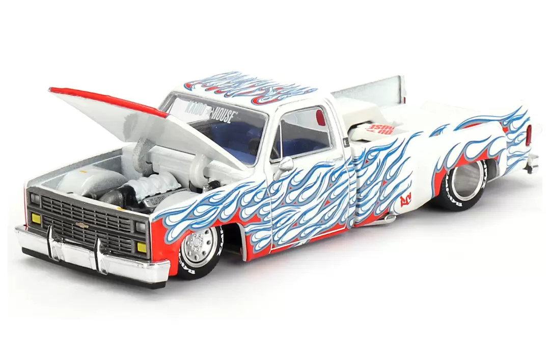 Chevrolet Silverado Dually On Fire V2
