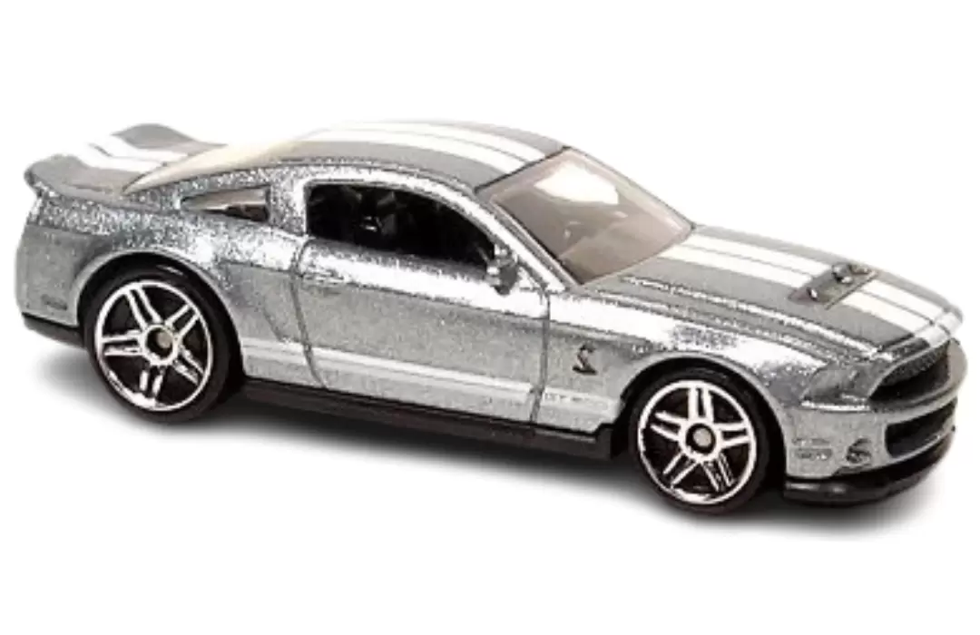10 Ford Shelby GT500