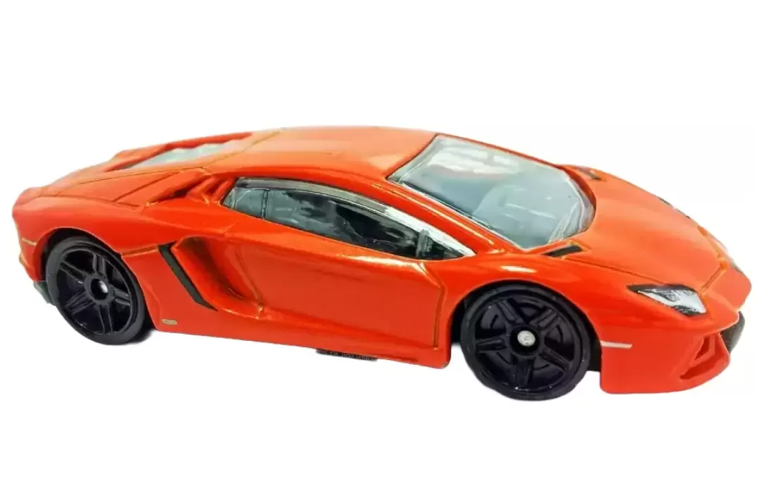 Lamborghini Aventador LP 700-4